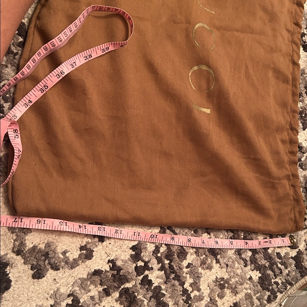 Gucci Tan Dust Bag with Gold Logo - Picture 4 of 5